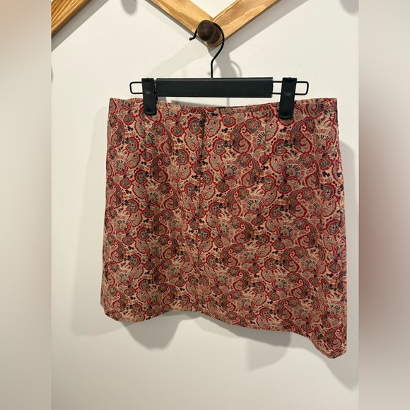 LIKE NEW- TORY BURCH MINI SKIRT - size 8 - Picture 3 of 7